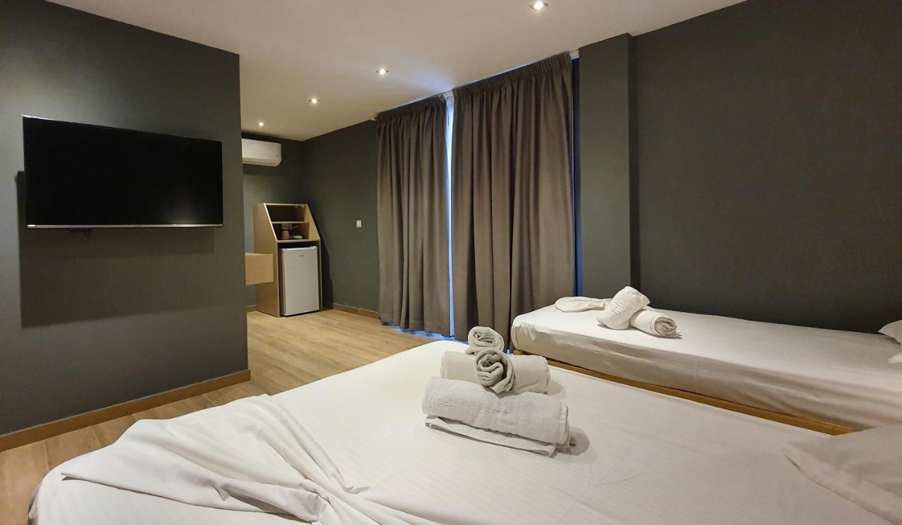 Hotel Viky Sarti Bagian luar foto