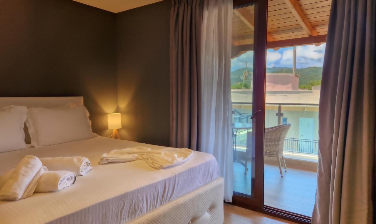 Hotel Viky Sarti Bagian luar foto