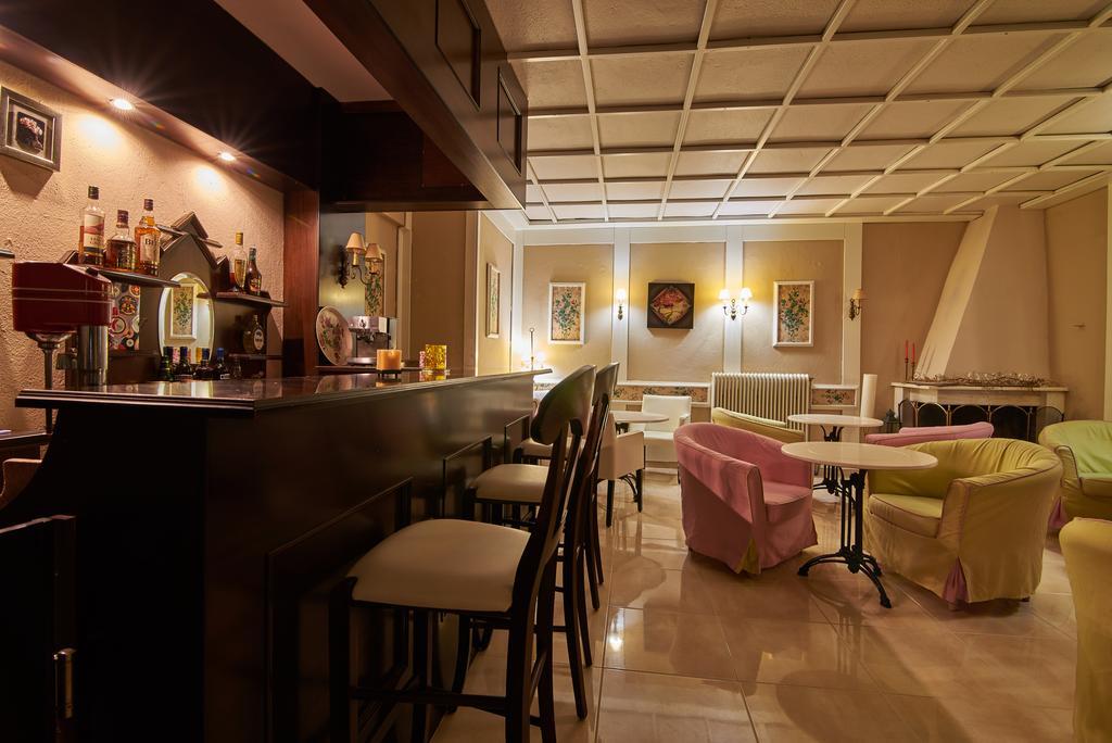 Hotel Viky Sarti Bagian luar foto