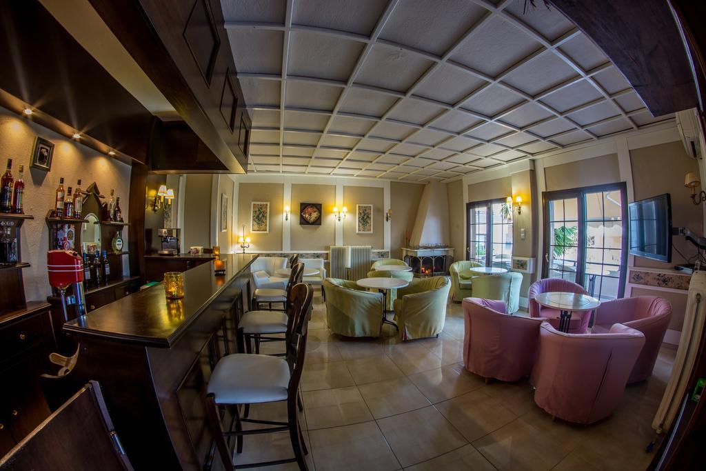 Hotel Viky Sarti Bagian luar foto
